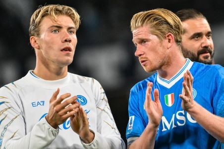 รอขึ้นตัวท็อป! KDB เชื่อ "ฮอยลุนด์" เด็กมีของ
