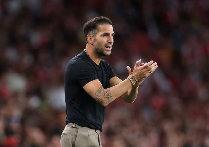 "บาร์ซ่า-ปืน-สิงห์บลูส์" คว้า "ฟาเบรกาส" ไม่ต้องเจรจาโคโม่